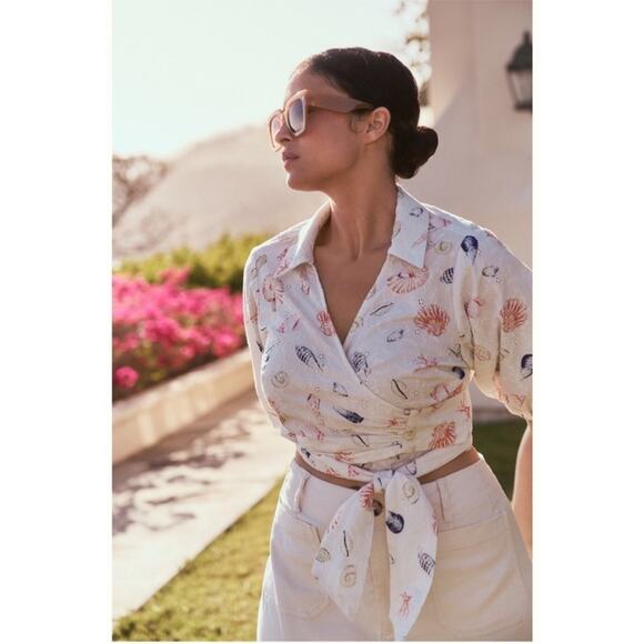 Anthropologie Maeve White Eyelet Seashell Collared Wrap V Neck Shirt Medium - Picture 3 of 16